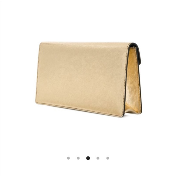 NWOT SALVATORE FERRAGAMO Gancini clutch bag (Gold) - Picture 3 of 8